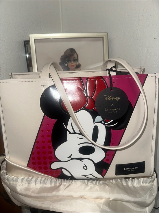 kate spade Handbags - EXCLUSIVE Kate Spade Minnie Mouse Collection from Disney Springs!